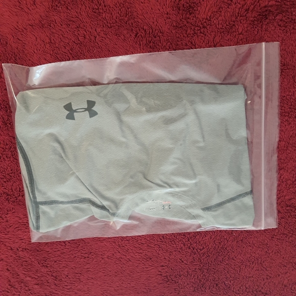 Under Armour Mens Gray Fitted Shirt Small - Picture 9 of 9